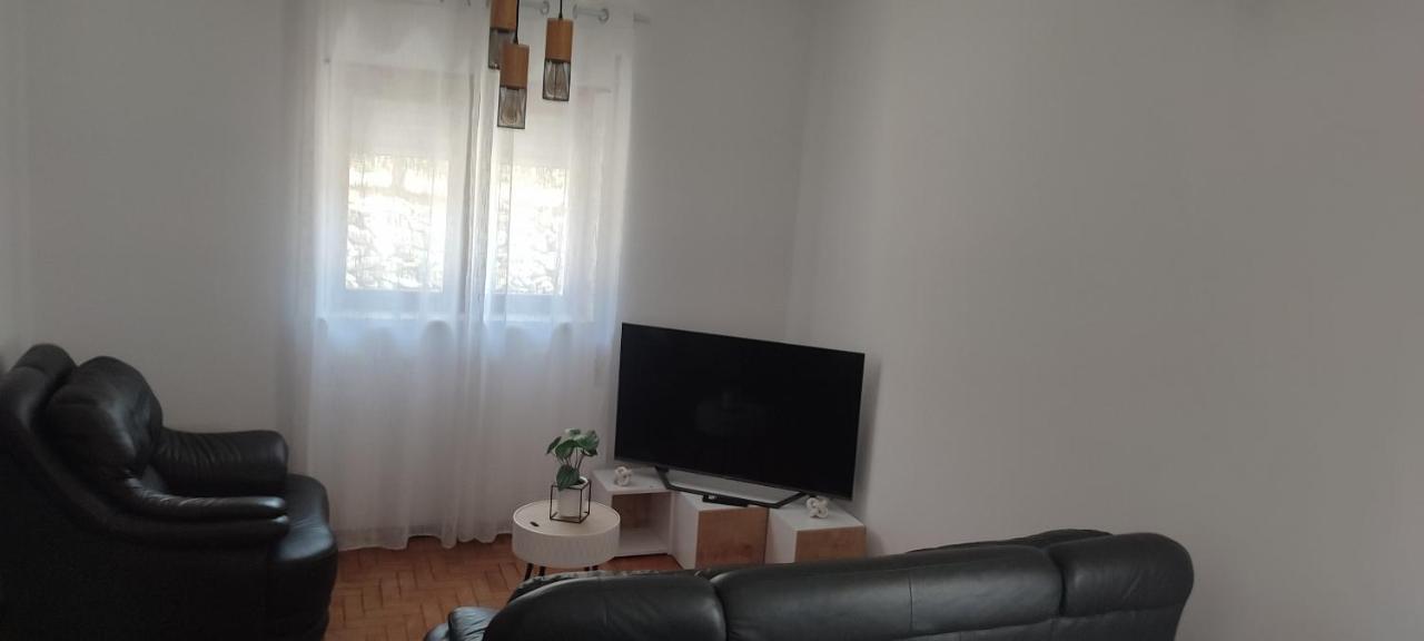 אנסיאו Casa Sophie - Alojamento,Dormitorio,Casa De Ferias מראה חיצוני תמונה
